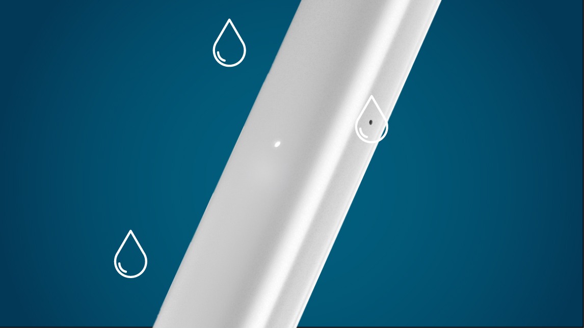  VEEV NOW vape device with water droplets 