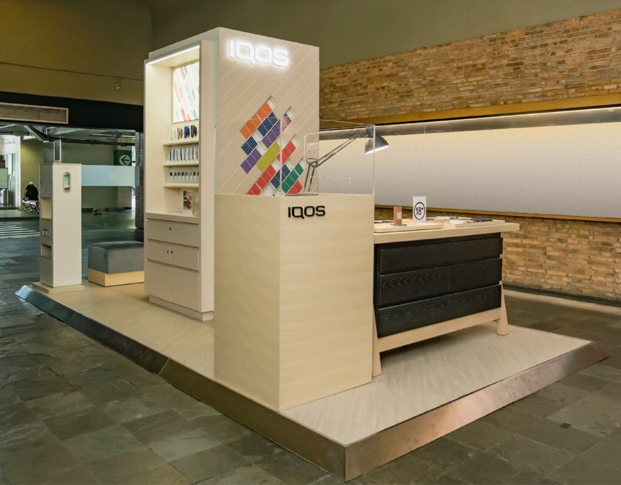 IQOS Store Plaza Senayan Jl. Asia Afrika No.8, RW.3, Gelora, Kecamatan Tanah Abang, Kota Jakarta Pusat, Daerah Khusus Ibukota Jakarta 10270, DKI Jakarta Plaza Senayan, Jakarta Pusat, 10270
