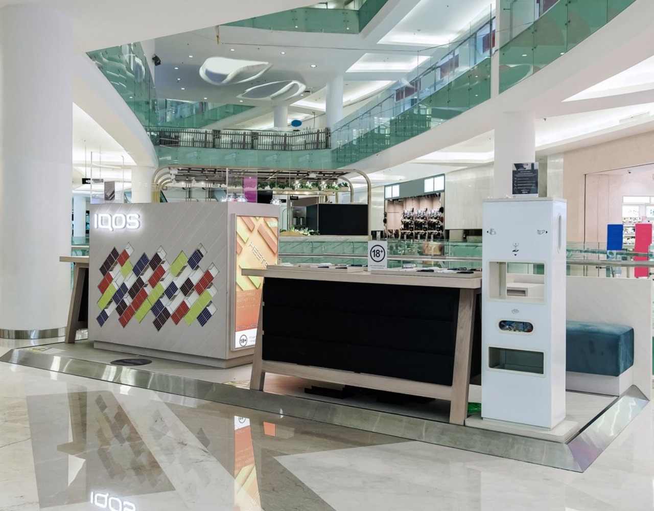 IQOS Store Gandaria City Jl. Sultan Iskandar Muda, RT.10/RW.6, Kby. Lama Utara, Kec. Kby. Lama, Kota Jakarta Selatan, Daerah Khusus Ibukota Jakarta 12240, DKI Jakarta Gandaria City, Jakarta Selatan, 12240