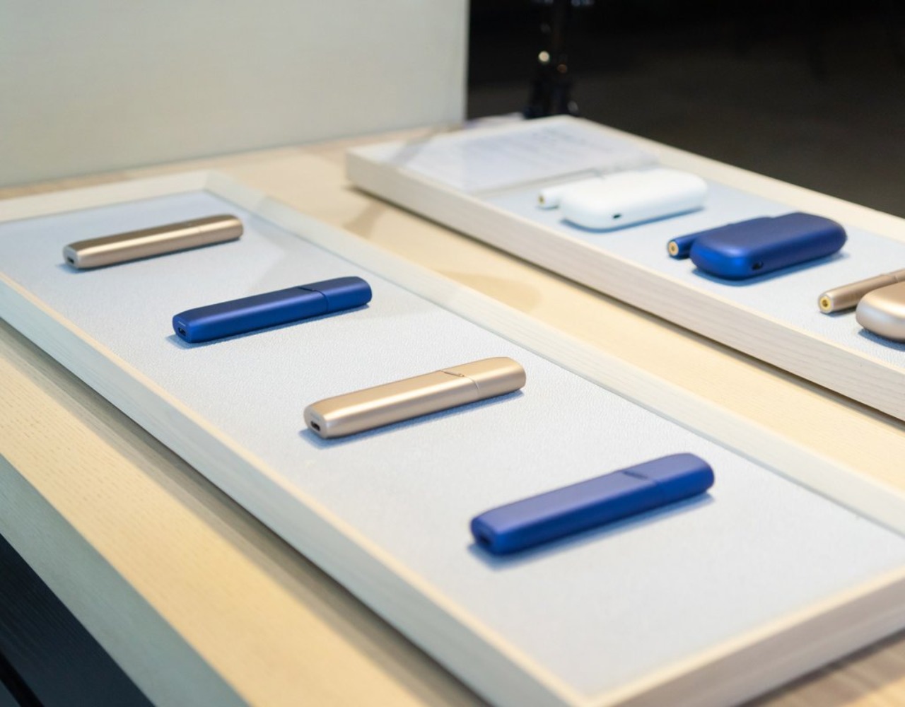 IQOS Partner One Eighty Jl. Ganesa No.3, Lb. Siliwangi, Kecamatan Coblong, Kota Bandung, Jawa Barat 40132 Cafe Area, Jawa Barat 180 Coffee, Bandung, 40132